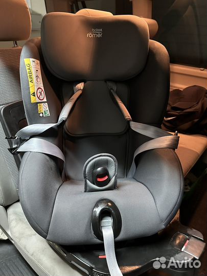 Автокресло поворотное Britax romer