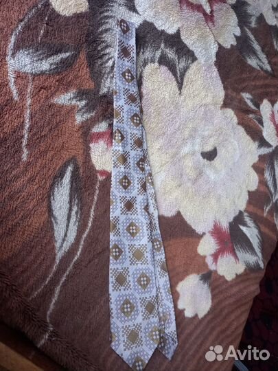 Мужской галстук