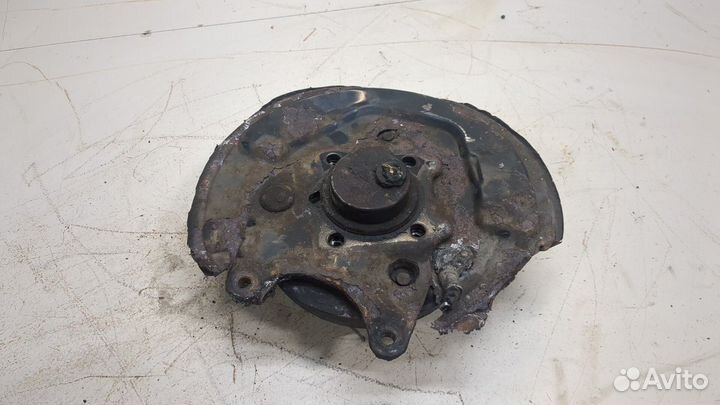 Ступица (кулак, цапфа) Toyota Corolla Verso, 2003