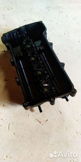 Клапанная крышка Солярис 2012 год