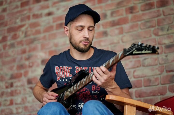 Уроки электрогитары онлайн, уроки гитары по скайпу