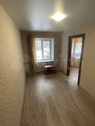 2-к. квартира, 45 м², 3/3 эт.