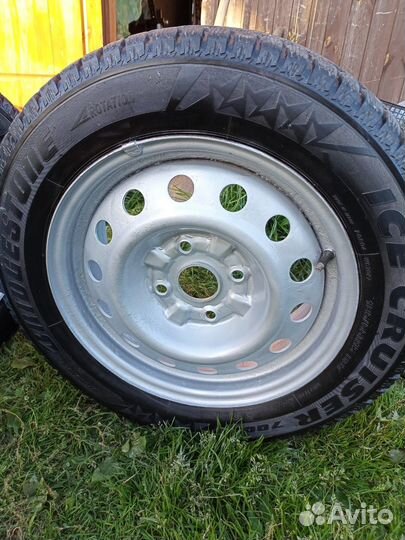 Bridgestone Ice Cruiser 7000 185/65 R15