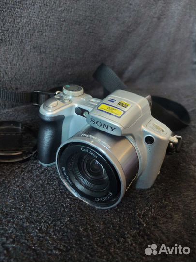 Фотоаппарат Sony Cyber-shot DSC-H50