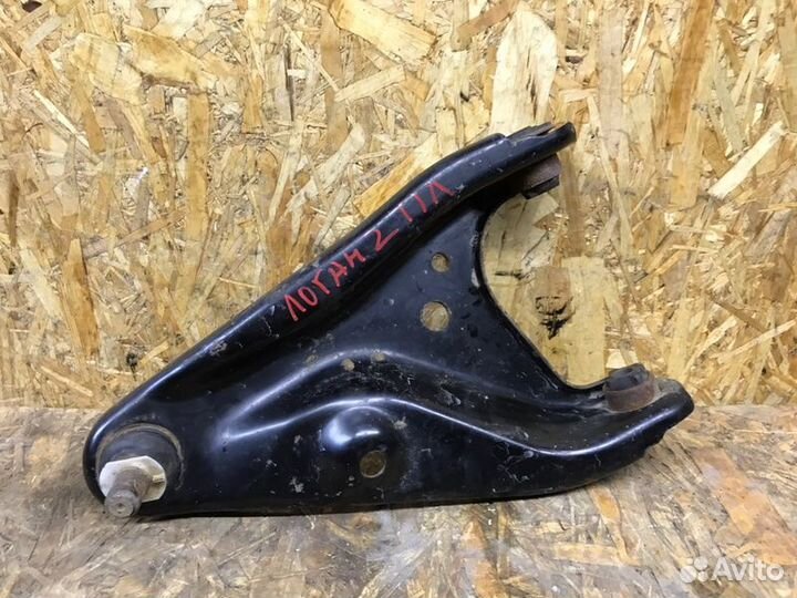 Рычаг подвески нижний передний левый Renault Logan