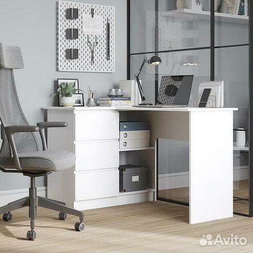 Стол письменный 