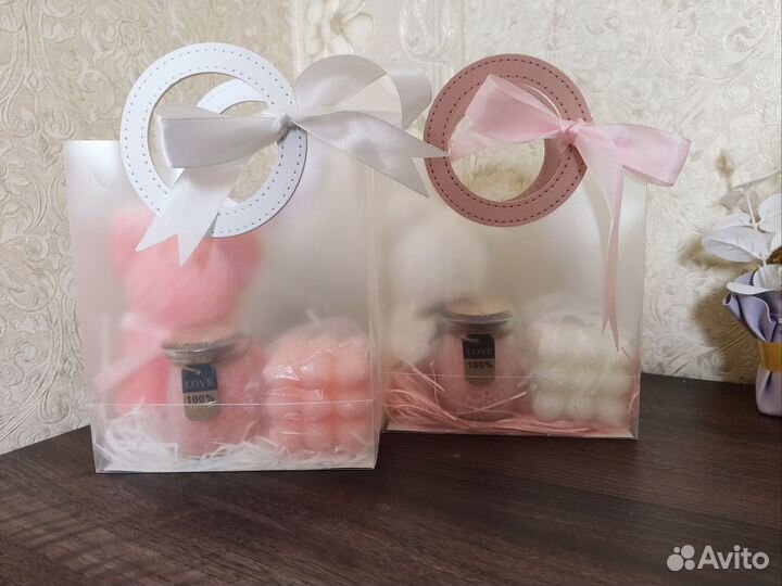 Набор из свечки, полотенца и соли для ванны