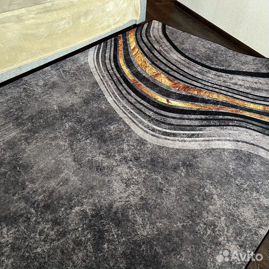 Ковер новый