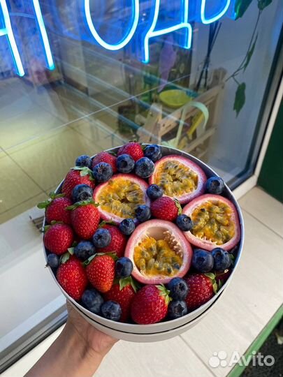 Фруктово- ягодные подарки