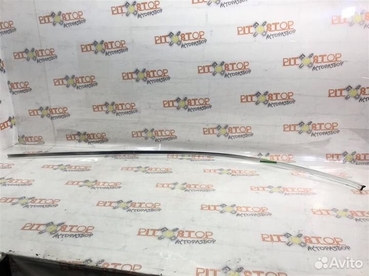 Молдинг крыши правый VW Touareg GP (7LA,7L6,7L7)