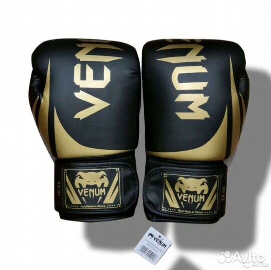 Боксерские перчатки 10oz