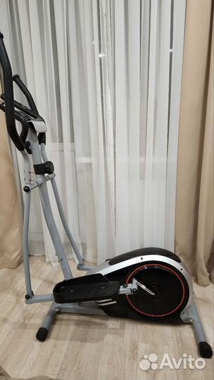Эллиптический тренажер