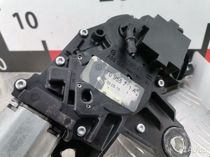 Моторчик заднего стеклоочистителя (дворника)