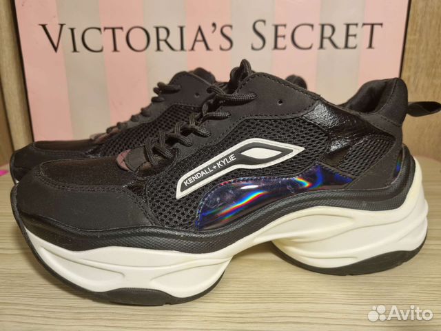 Кроссовки новые Kendall Kylie