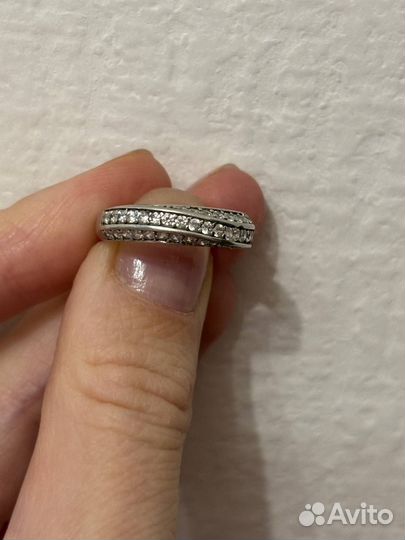Серебряное кольцо с фианитами