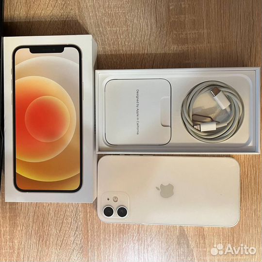 iPhone 12, 64 ГБ