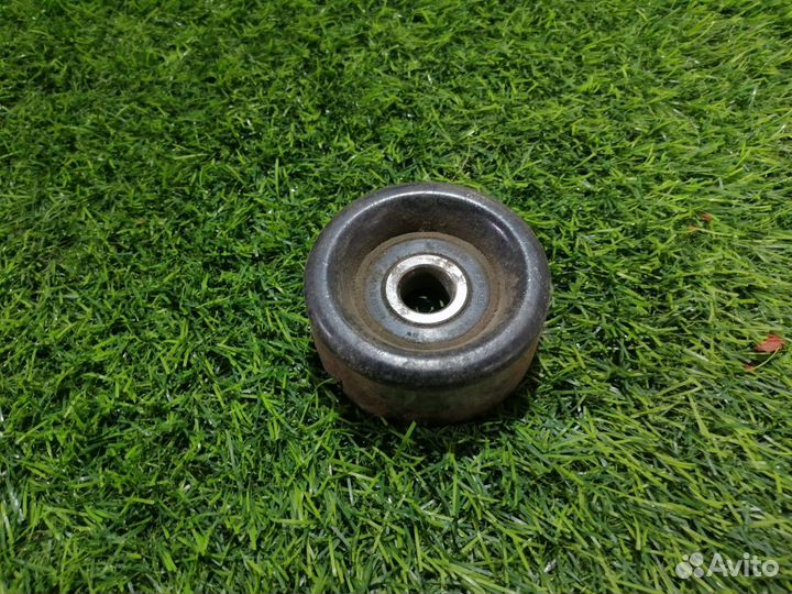 Ролик обводной