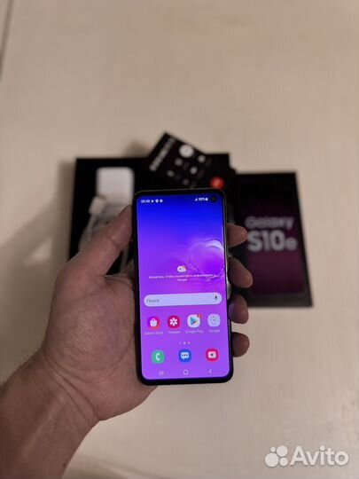 Samsung Galaxy S10e, 6/128 ГБ