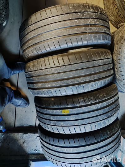 Michelin Pilot Sport 4 225/45 R17