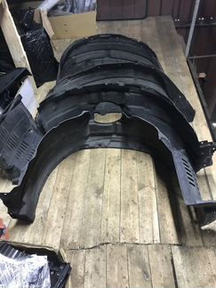 Подкрылок Lexus RX 350 4. 2017г