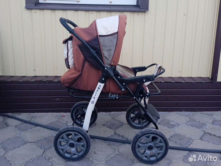 Продам детскую коляску