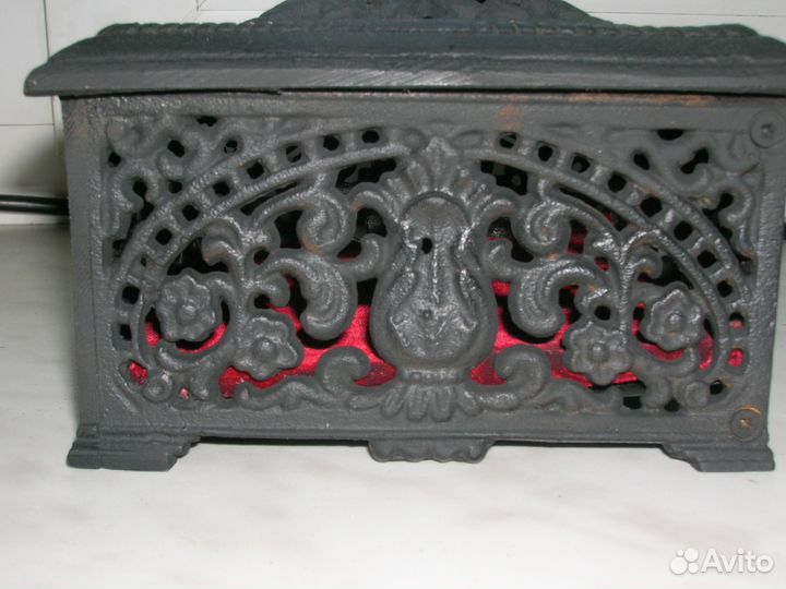 Большая чугунная шкатулка. Куса