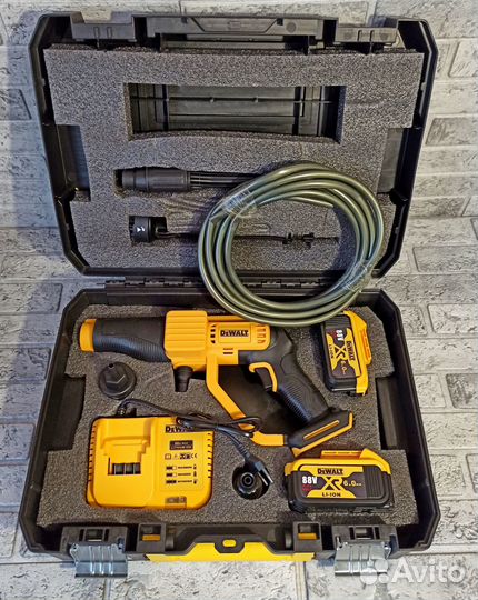 Аккумуляторная мойка DeWalt