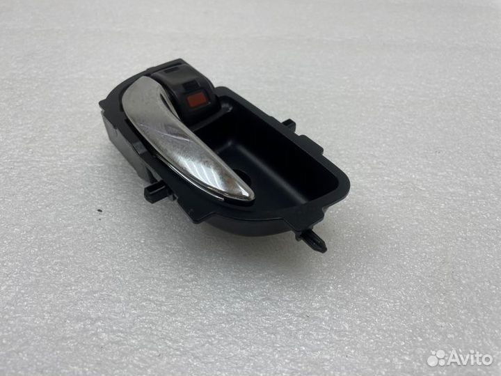 Ручка двери передняя левая Toyota Corolla mzea12