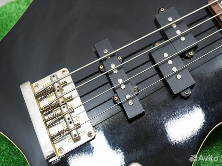 Бас-гитара Barclay Warlock, Japan