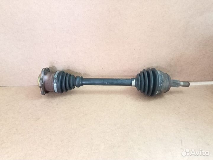 Привод передний левый Volkswagen Golf Plus MK5