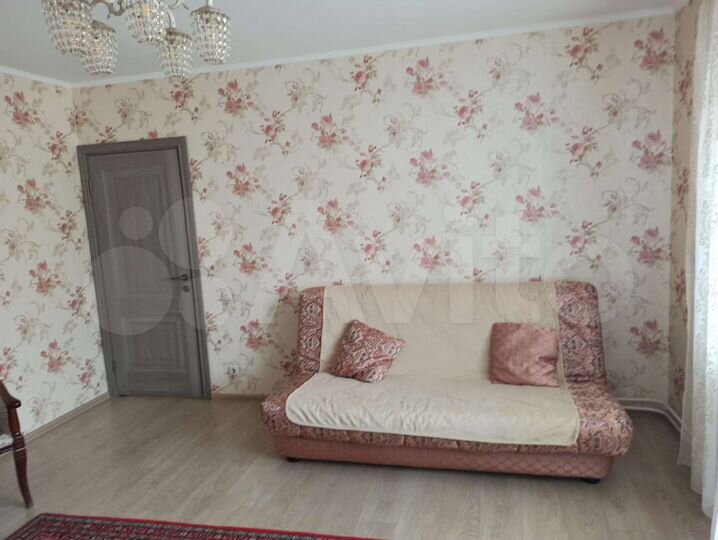 2-к. квартира, 61 м², 6/10 эт.