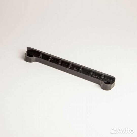 Планка направляющая цепи грм Suzuki 12771-77E00