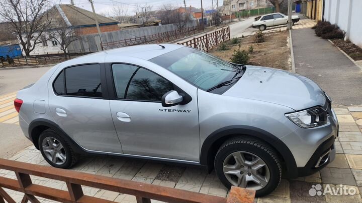 Renault Logan Stepway 1.6 МТ, 2021, 56 000 км