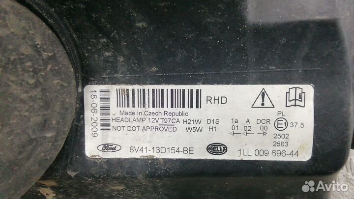 Фара правая Ford Kuga 2009