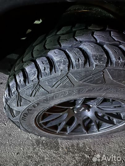 Kumho Road Venture M/T KL71 265/70 R17