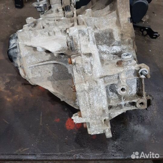 МКПП Kia Rio 3 седан 1 2014