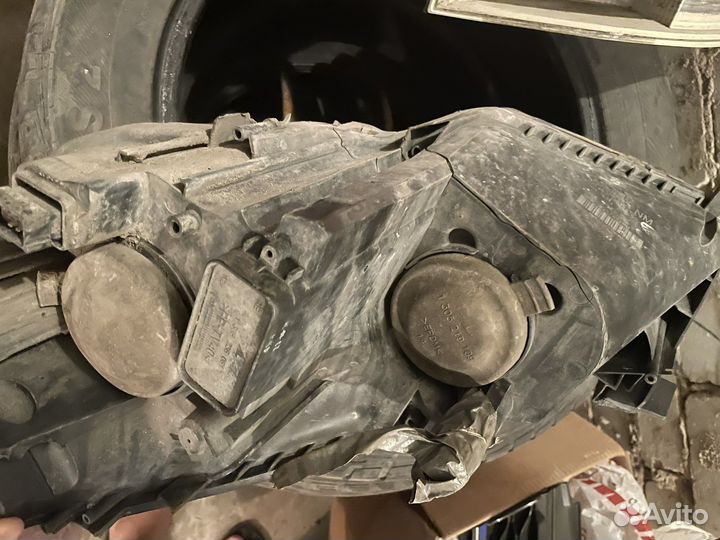 Правая фара opel zafira B 2011 г.в