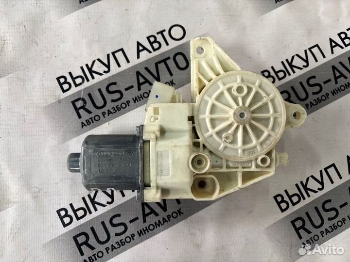 Моторчик стеклоподъемника передний правый Mercedes