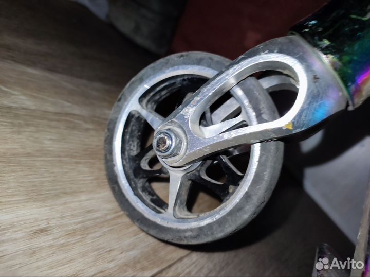 Трюковой самокат