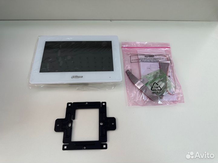 IP видеодомофон Dahua DHI-VTH5421HW-W