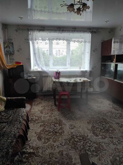 3-к. квартира, 42 м², 1/2 эт.