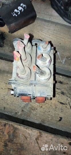 Распределительная коробка минус Мерседес Актрос