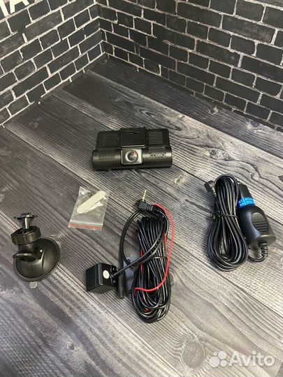 Видеорегистратор\Видеорегистратор салона\Камера зв