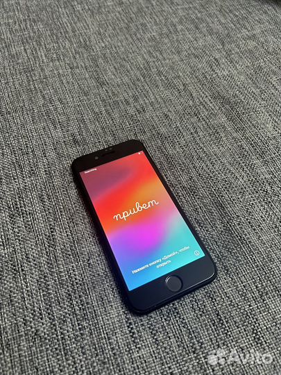 iPhone SE, 128 ГБ