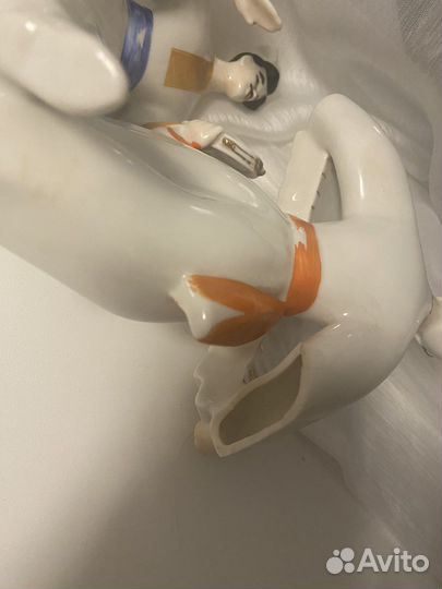 Фарфоровая статуэтка Перепляс/Казаки