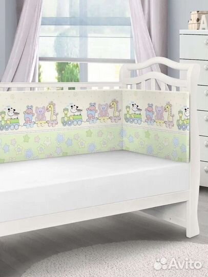 Бортики в кроватку и комплект постельного белья