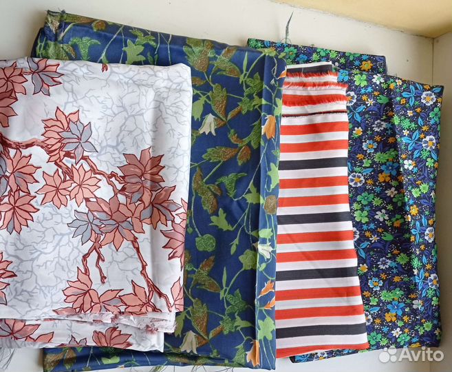 Ткани разные много