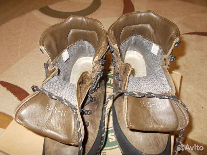 Трекинговые ботинки