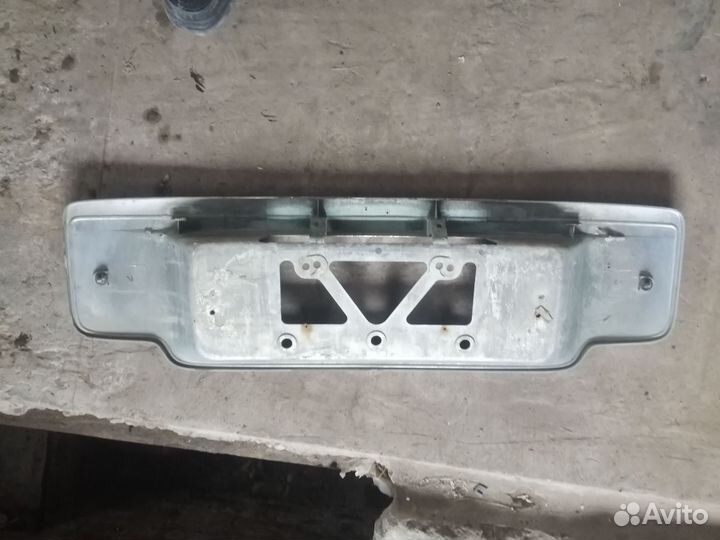 Накладка декаративная под номер Мазда Мпв 1