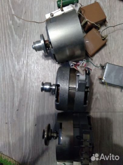 Двигататель магнитофона кд-6-4-ухл4